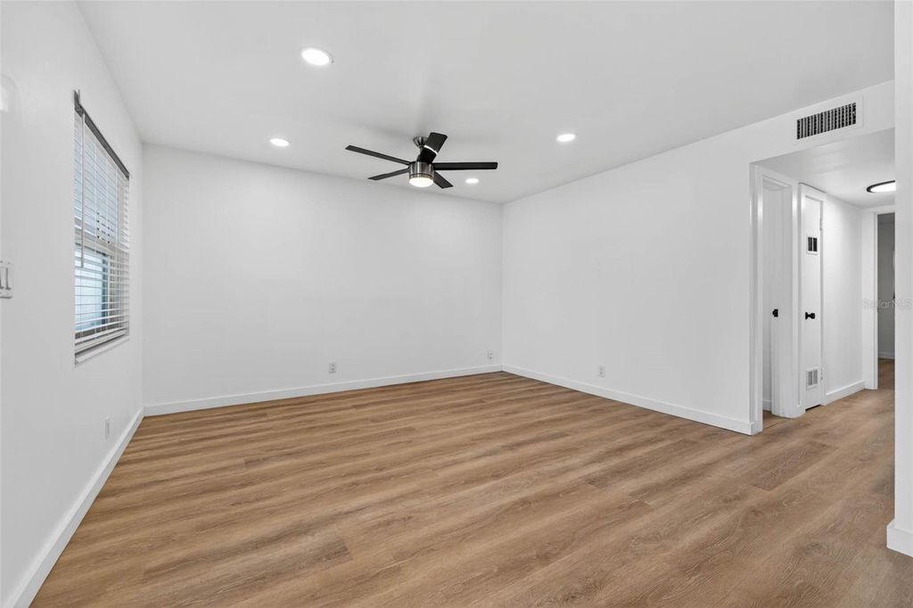 Photo of 4413 W Rogers Avenue, Tampa, FL 33611 (MLS # TB8501073)