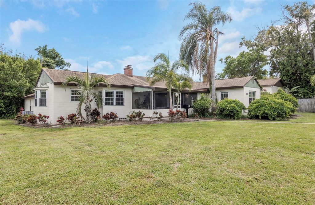 Photo of 4300 3rd Avenue S, St Petersburg, FL 33711 (MLS # TB8498795)