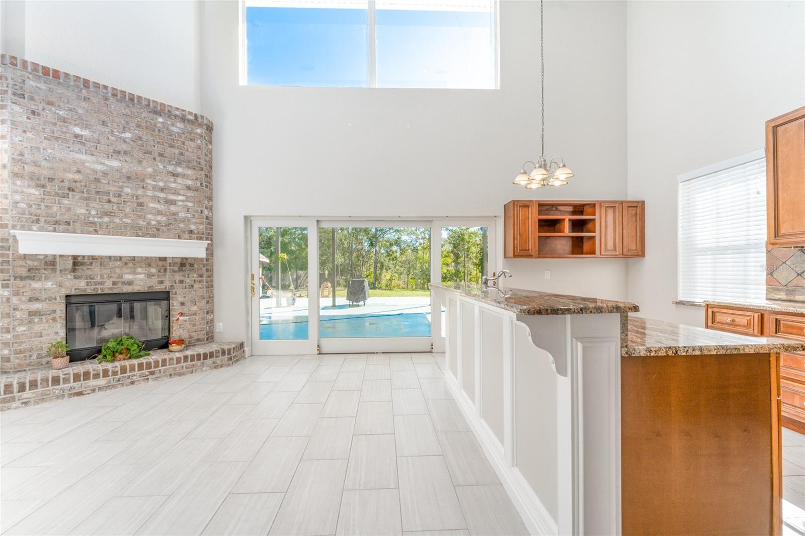 SHADOW RUN UNIT 1 - Residential Lease