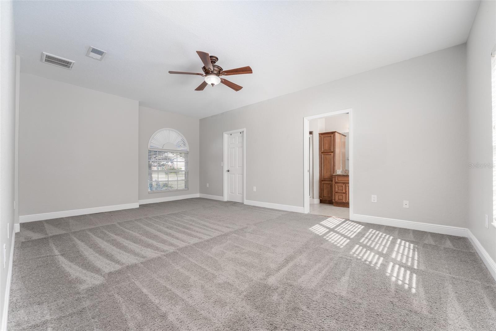 SHADOW RUN UNIT 1 - Residential Lease