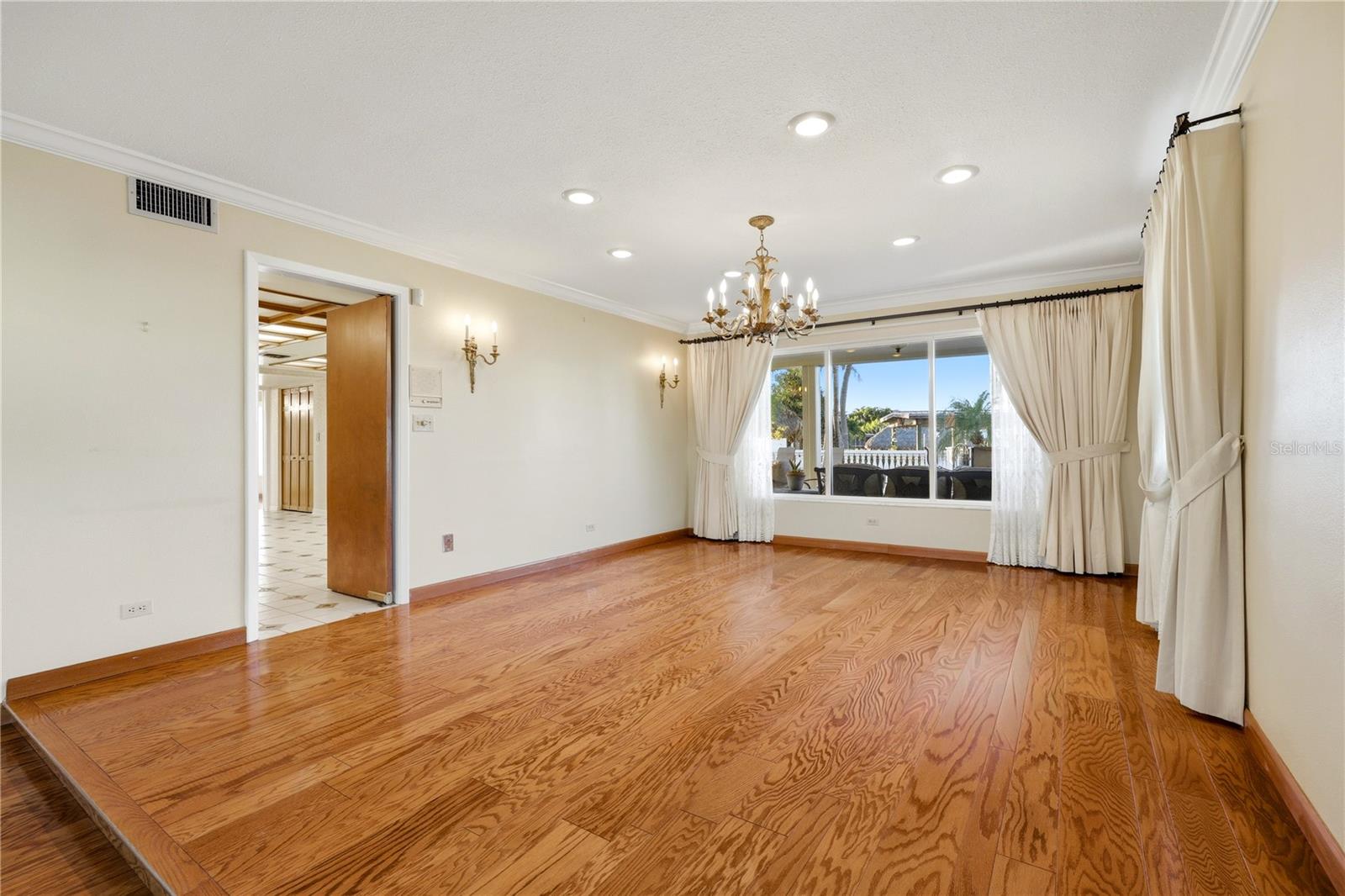 ISLAND ESTATE OF CLEARWATER UNITS 6D 7A 7C - Residential