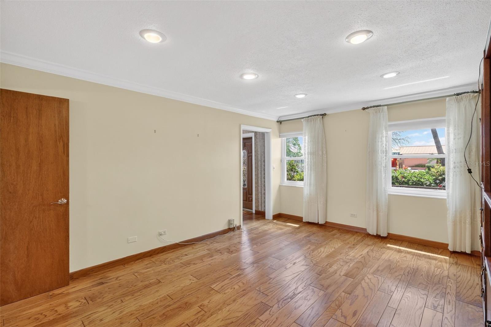 ISLAND ESTATE OF CLEARWATER UNITS 6D 7A 7C - Residential