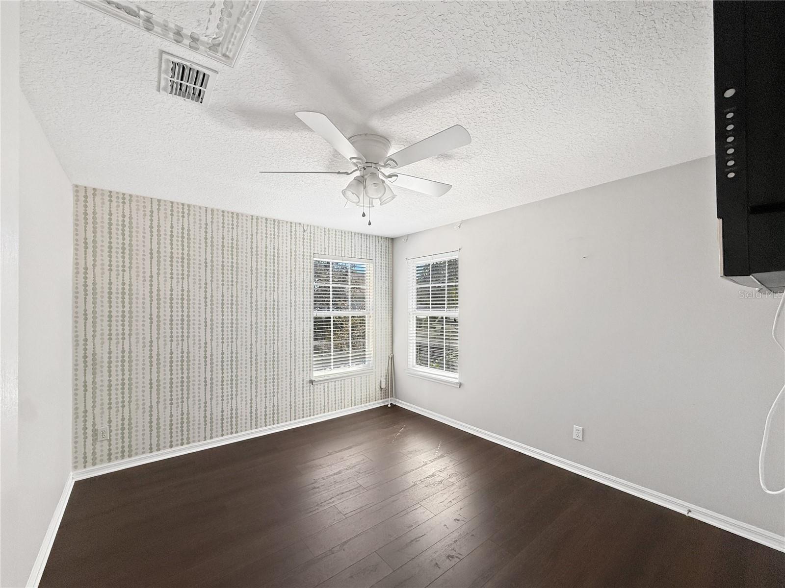 CELEBRATION NORTH VILLAGE UNIT 04 - Residential Lease