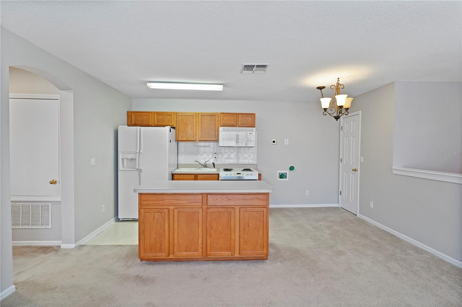 CELEBRATION NORTH VILLAGE UNIT 04 - Residential Lease