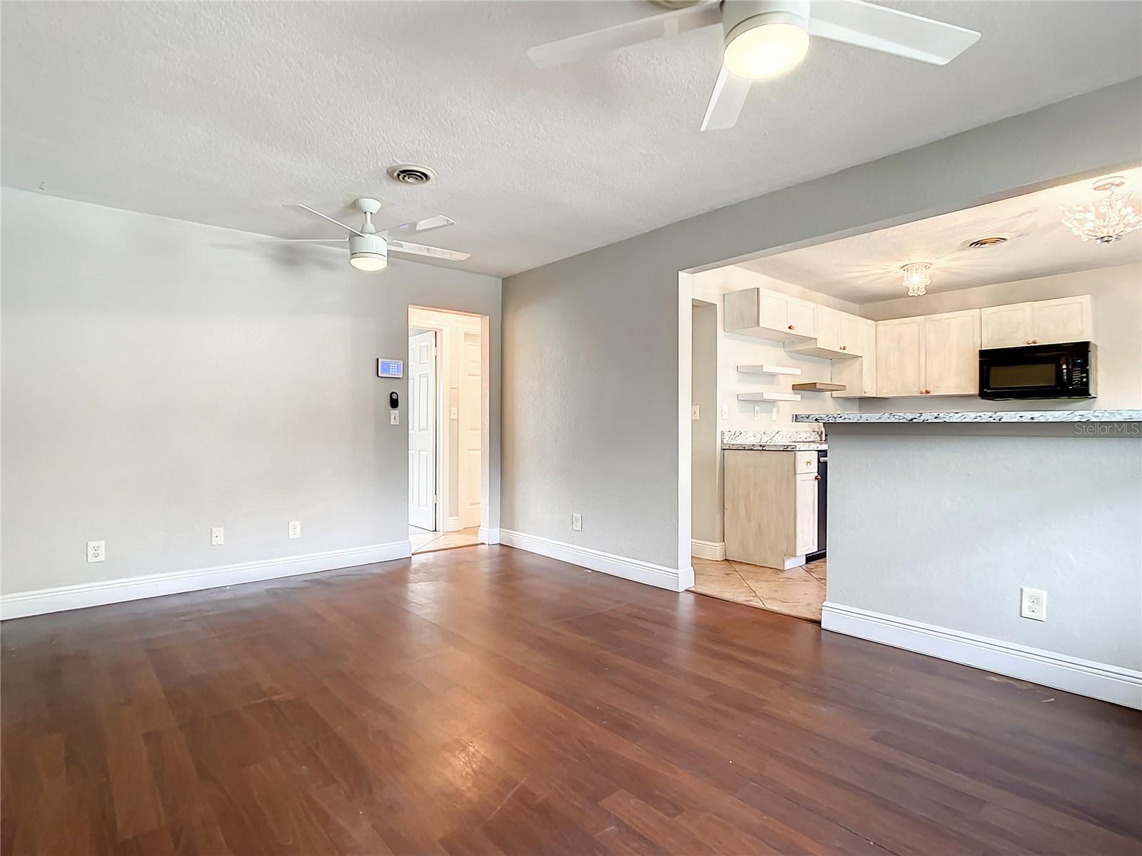 GROVELAND - Residential Lease