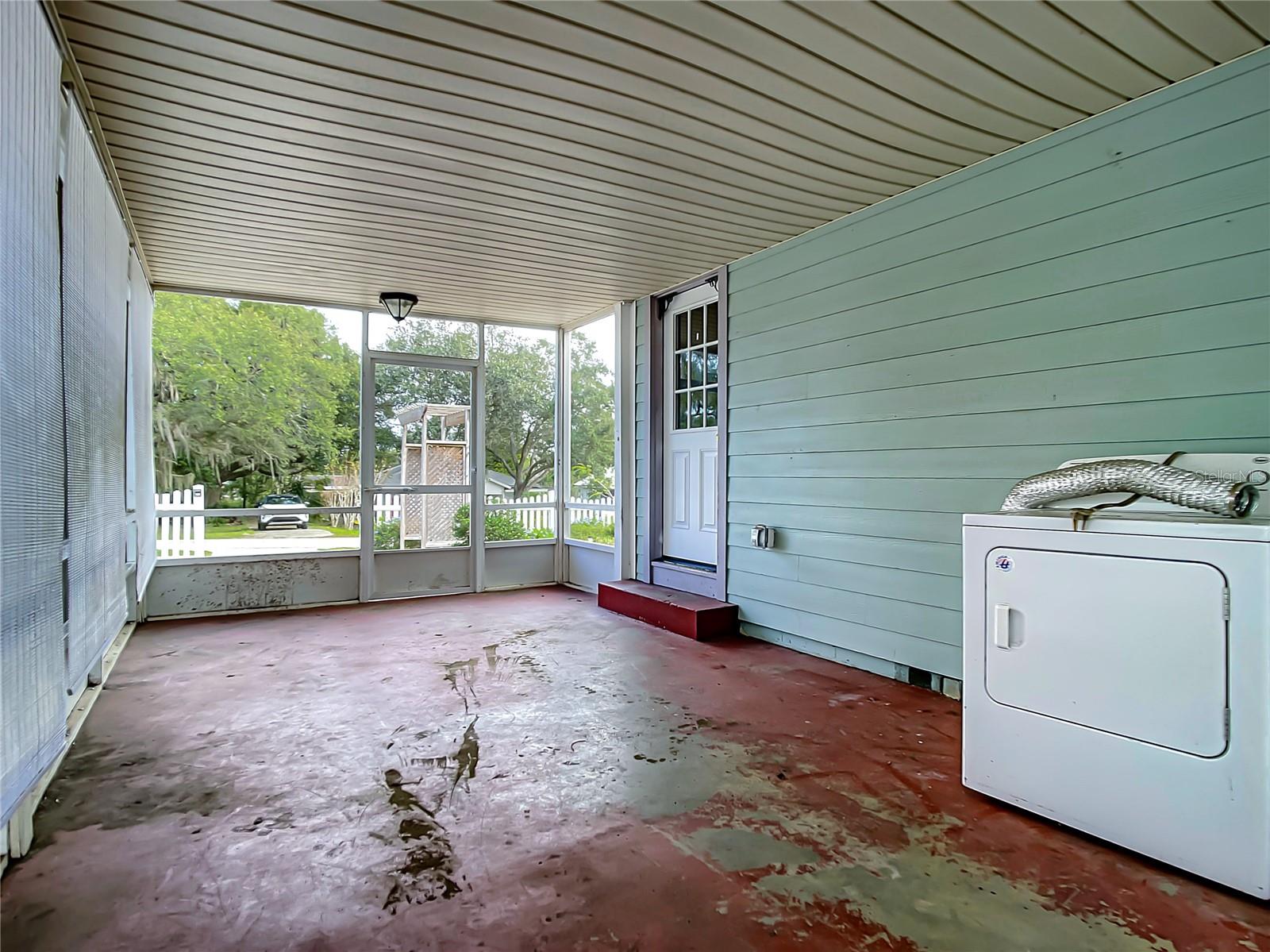 GROVELAND - Residential Lease