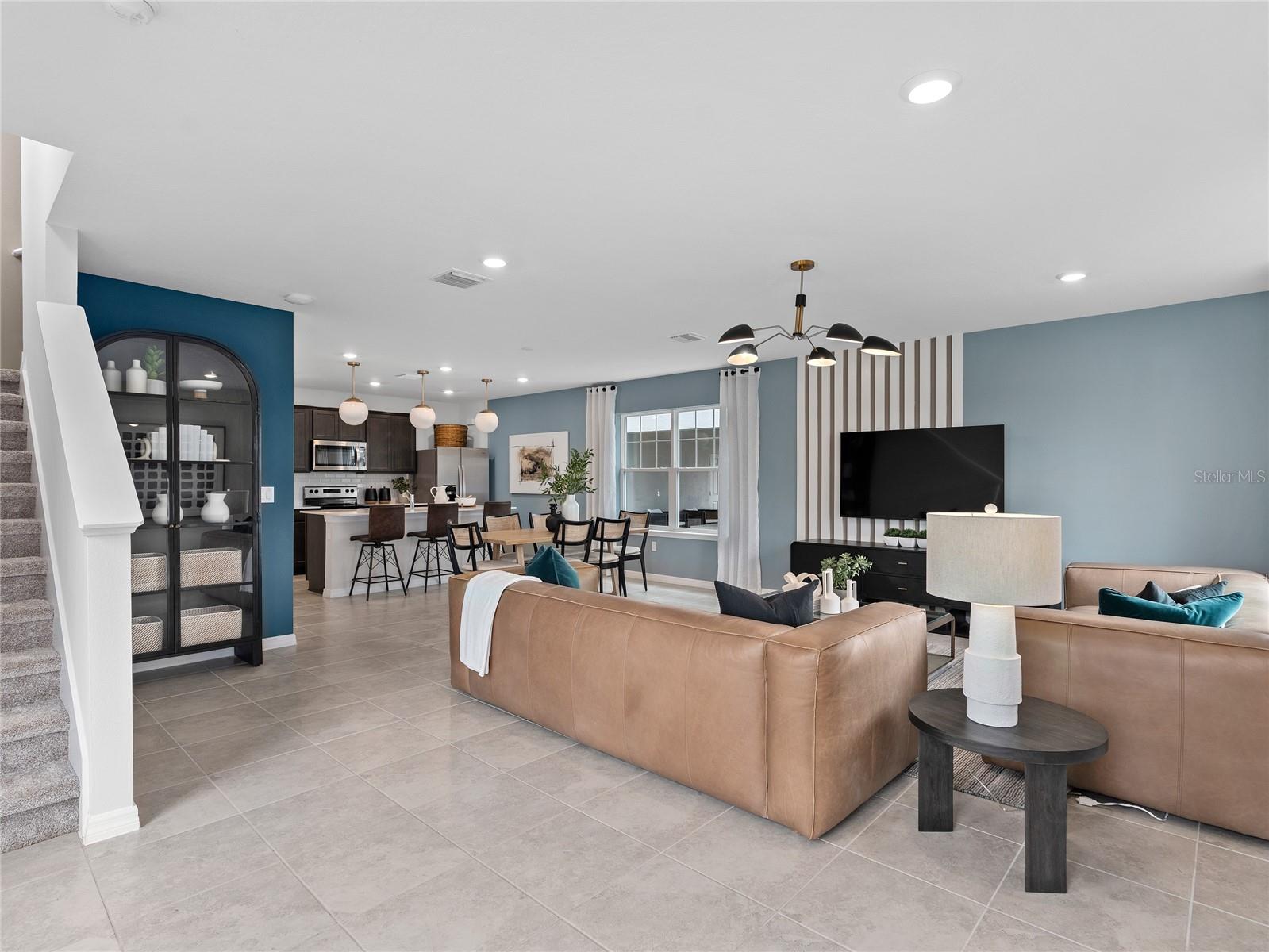 5048 HOLM OAK DRIVE
