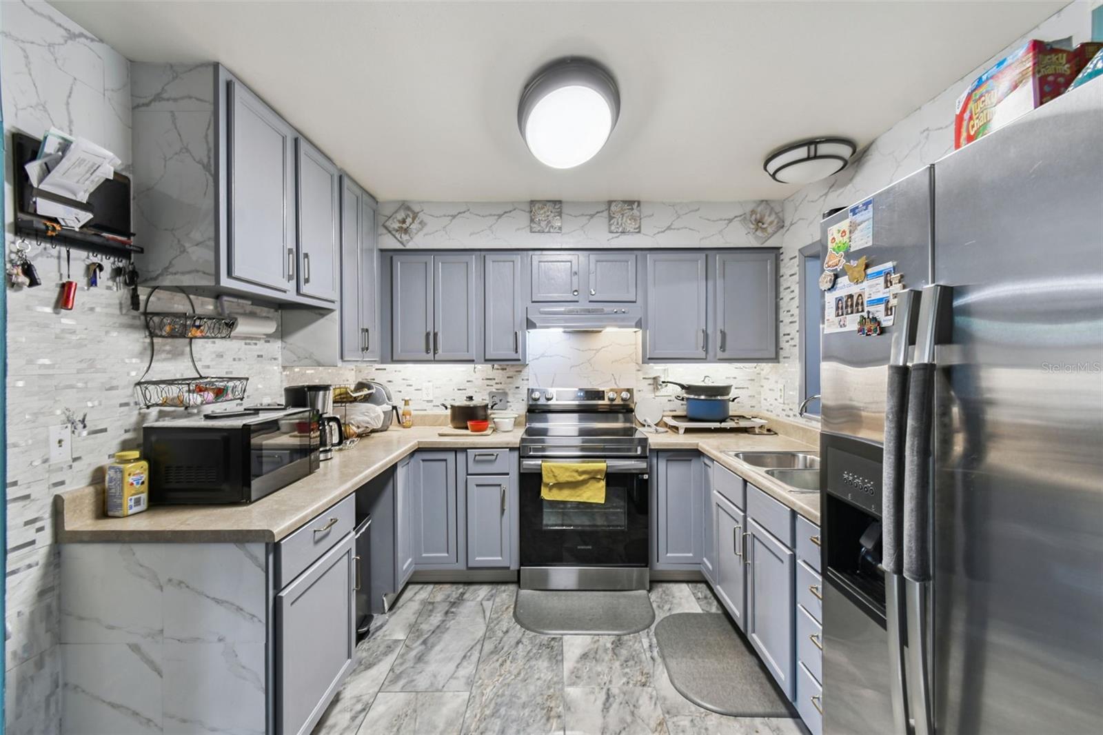 MOUNT PLYMOUTH - Residential