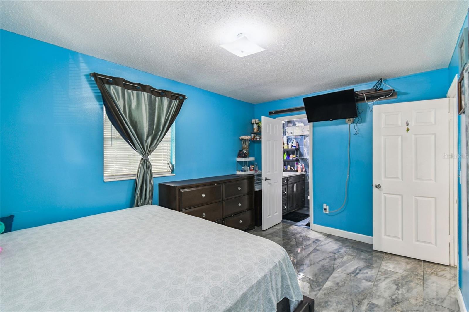 MOUNT PLYMOUTH - Residential