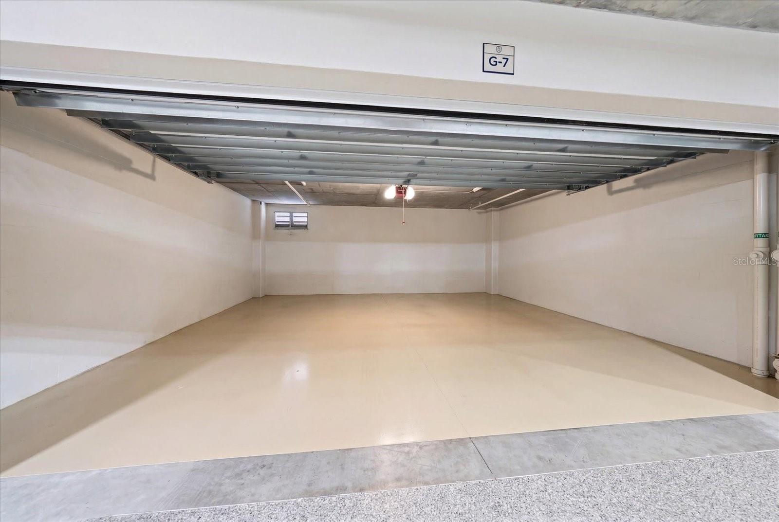 RESIDENCES AT BELLEVIEW PLACE CONDO - Residential