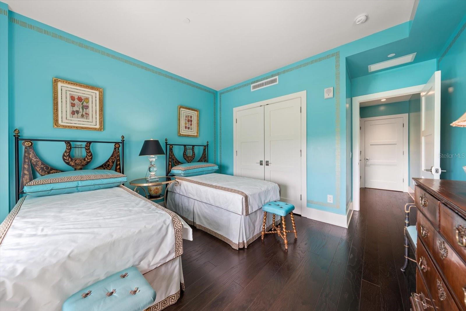 RESIDENCES AT BELLEVIEW PLACE CONDO - Residential