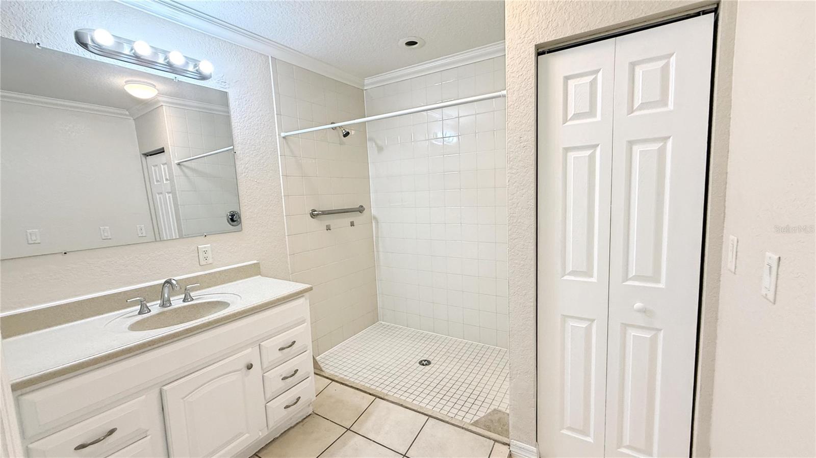 BELLEVIEW SUB - Residential