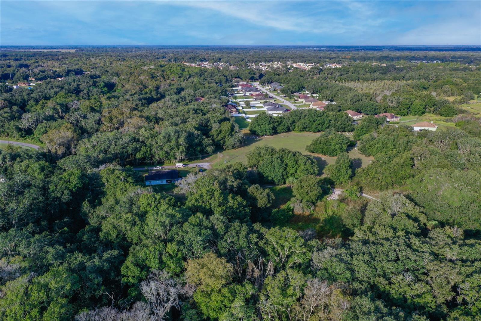 Recreational Lot Near Lakeland – 2 Lots for the Price of 1! Seller Financing Available!
- 0 Arnaz Dr, Mulberry, FL 33860
Looking for your own private getaway spot? These 2 adjoining recreational lots are being sold together — the perfect blank slate for your weekend adventures!
Ideal for:
Camping
ATV & 4-Wheeling Fun
Parking Vehicles
Located just off US HWY 60, you're only:
- Minutes from South Lakeland and Bartow
- A short drive to Brandon or Tampa
- Close to shopping, dining, hospitals, and I-4 access — enjoy the best of Central Florida without being in the middle of the city hustle!
No HOA. No strict rules. Just freedom and fresh air.
Make this your recreational escape or investment for the future!
Call or message for details — don't miss this opportunity!