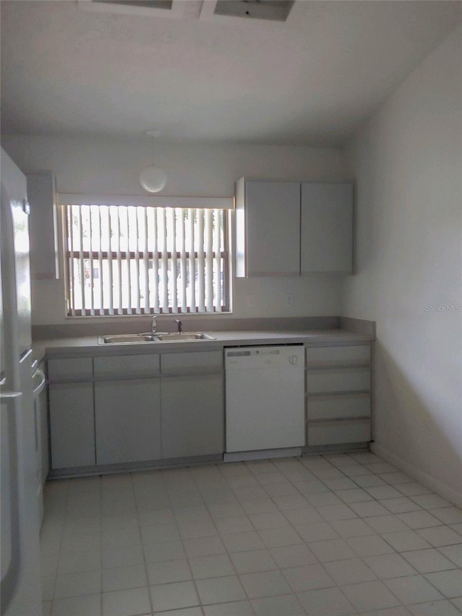 FLYING DUTCHMAN ESTATES PH I - Residential