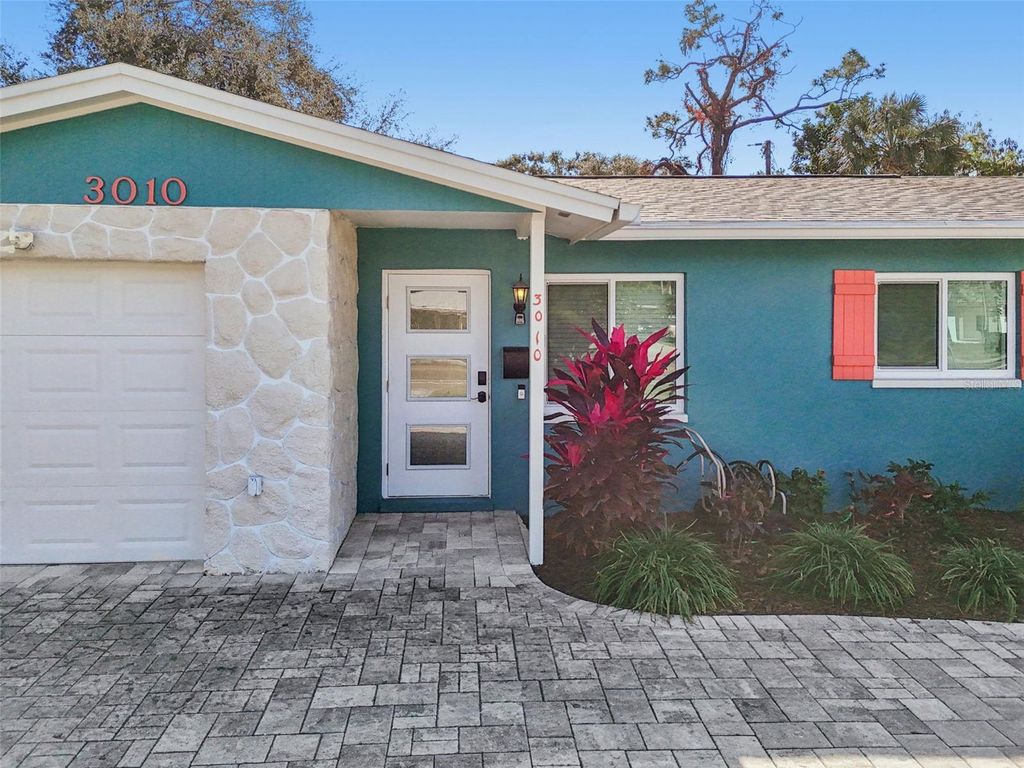 Photo of 3010 Pinellas Point Drive S, St Petersburg, FL 33712 (MLS # TB8460016)