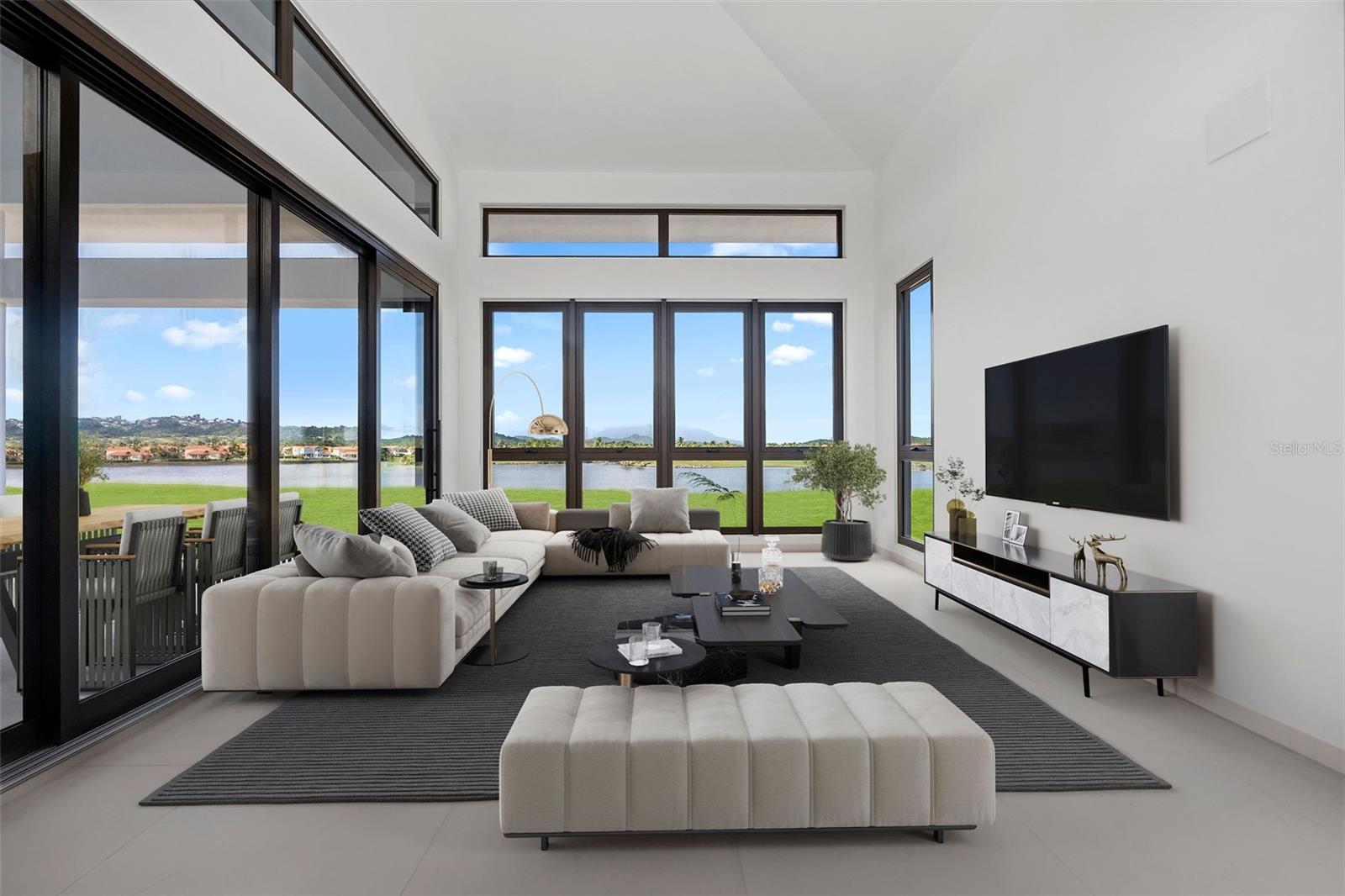 40 LOS LAGOS DRIVE