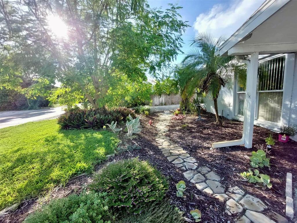 Photo of 3303 Florida Boulevard, Bradenton, FL 34207 (MLS # A4675003)