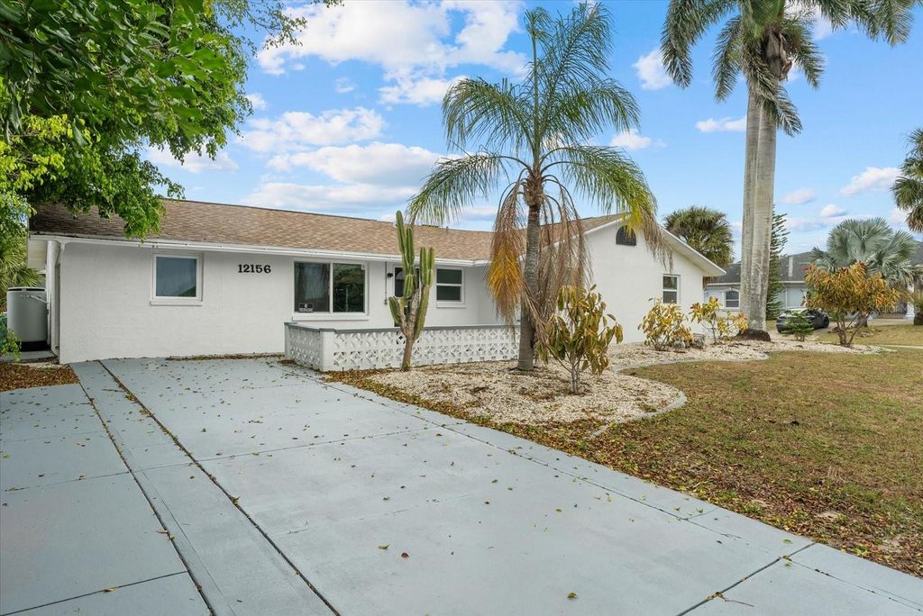 Photo of 200 San Lorenzo Avenue, North Port, FL 34287 (MLS # A4678419)