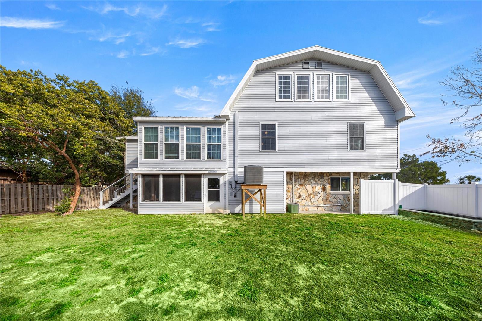 RESTVIEW RETS UNIT 01 - Residential