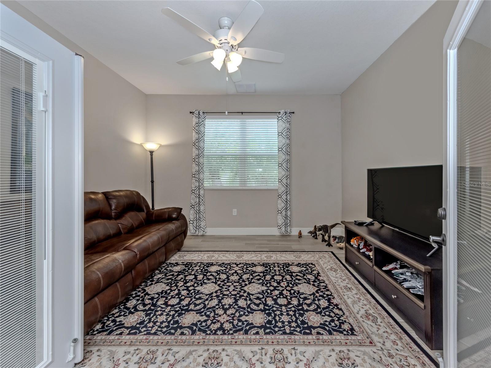 STONEYBROOK AT VENICE - Residential