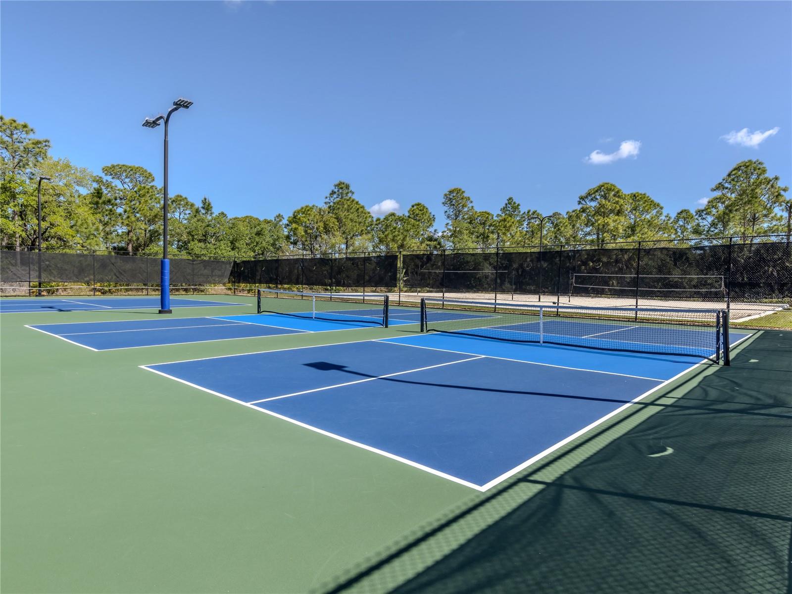 STONEYBROOK AT VENICE - Residential