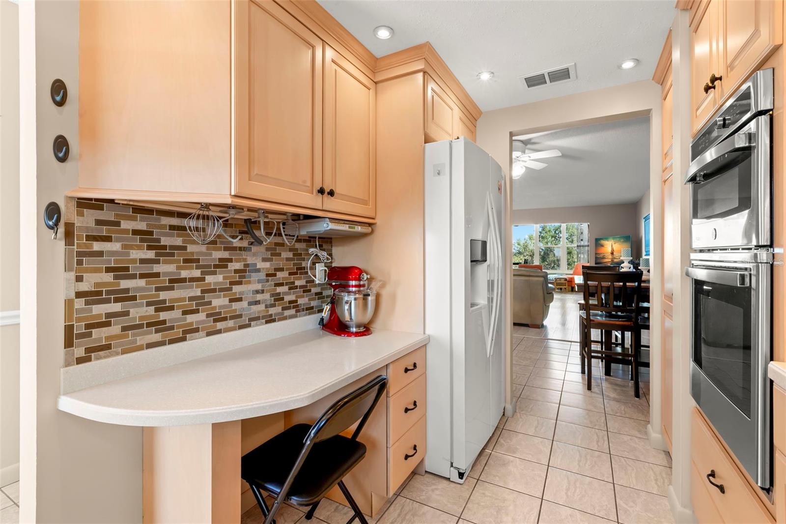 SHORE CREST BLDG - Residential