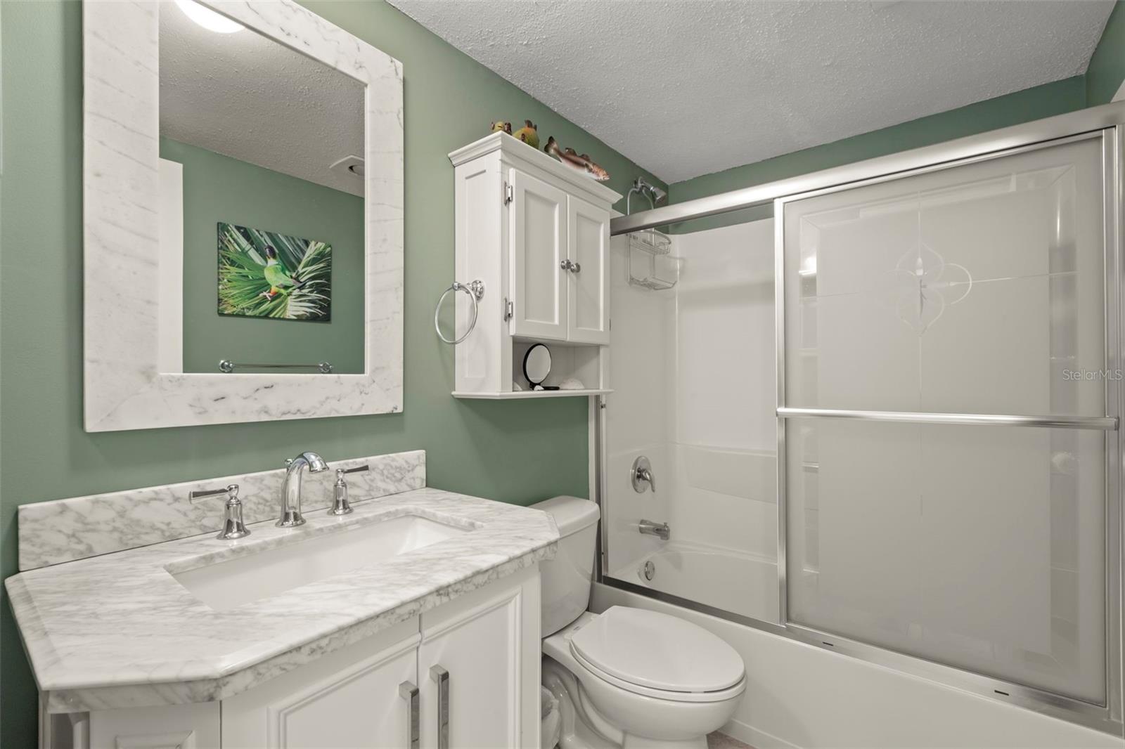 SHORE CREST BLDG - Residential