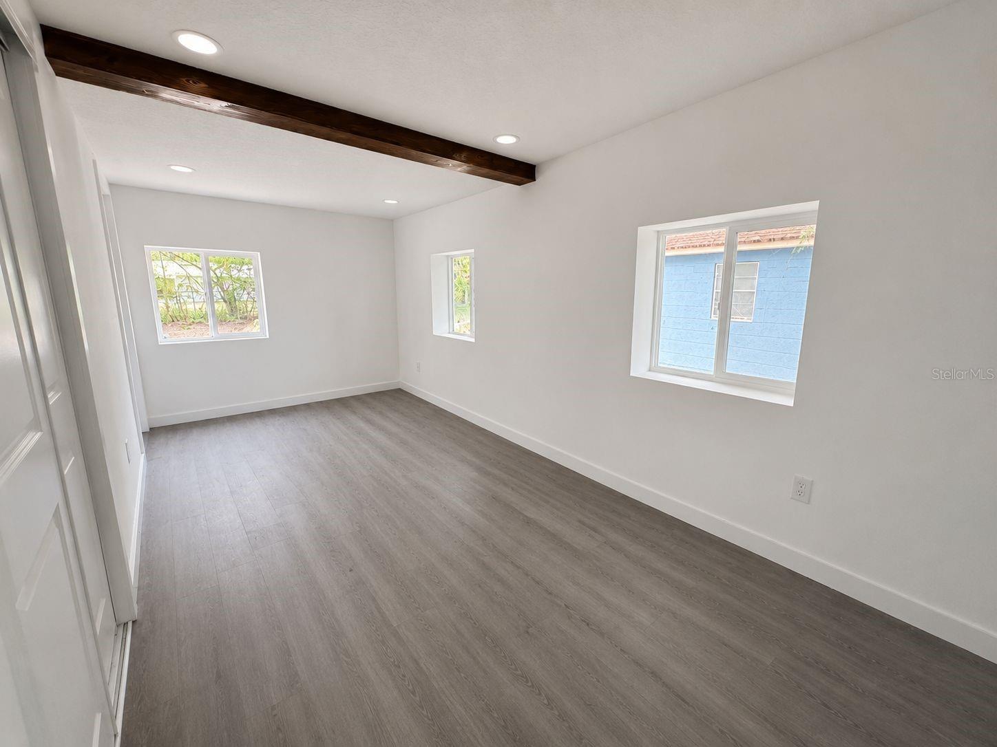 LAKE MANN SHORES - Residential