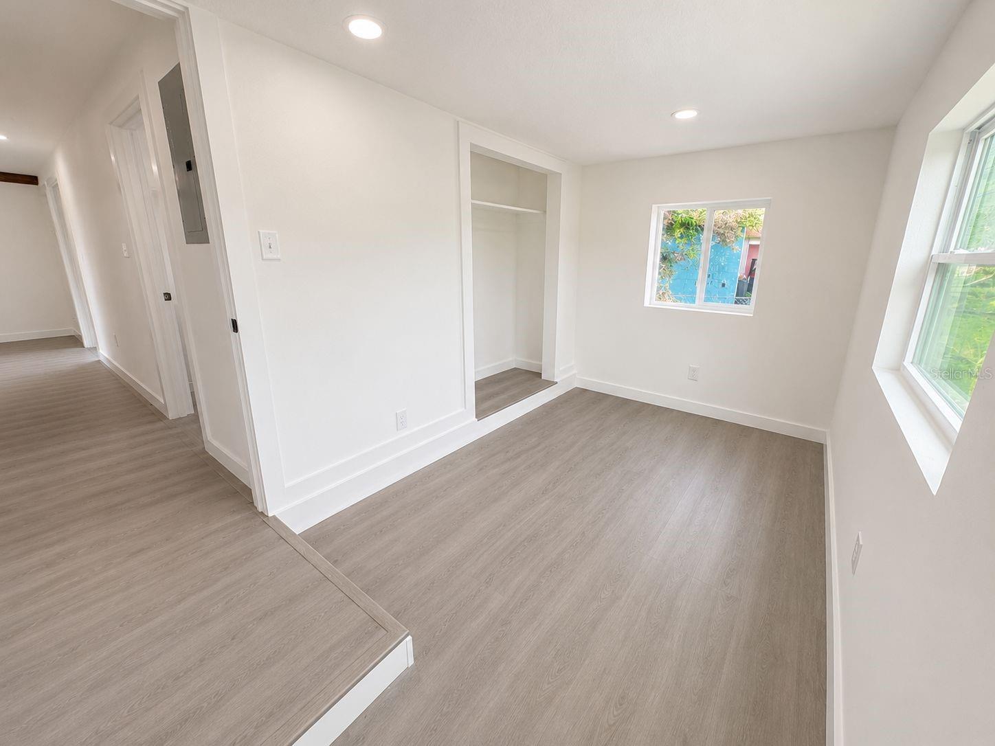 LAKE MANN SHORES - Residential