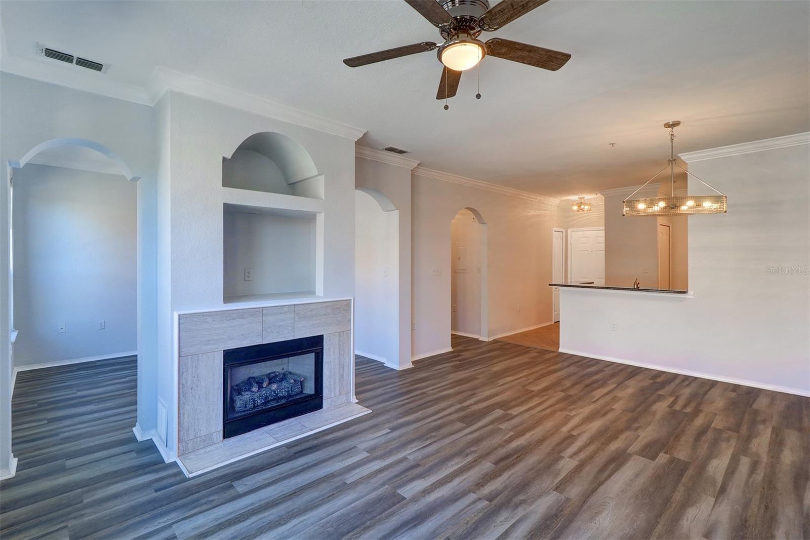 GRAND BELLAGIO AT BAYWATCH CONDO THE - Residential Lease