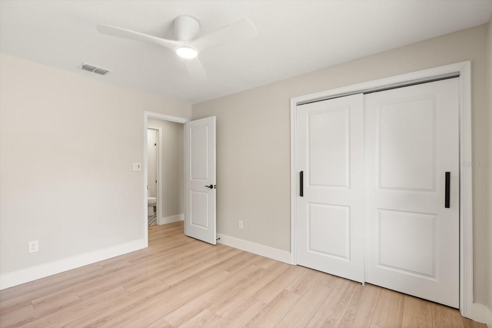 BAY LAKES AT GRANADA SEC 04 - Residential