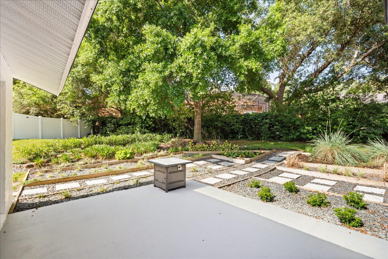 BAY LAKES AT GRANADA SEC 04 - Residential