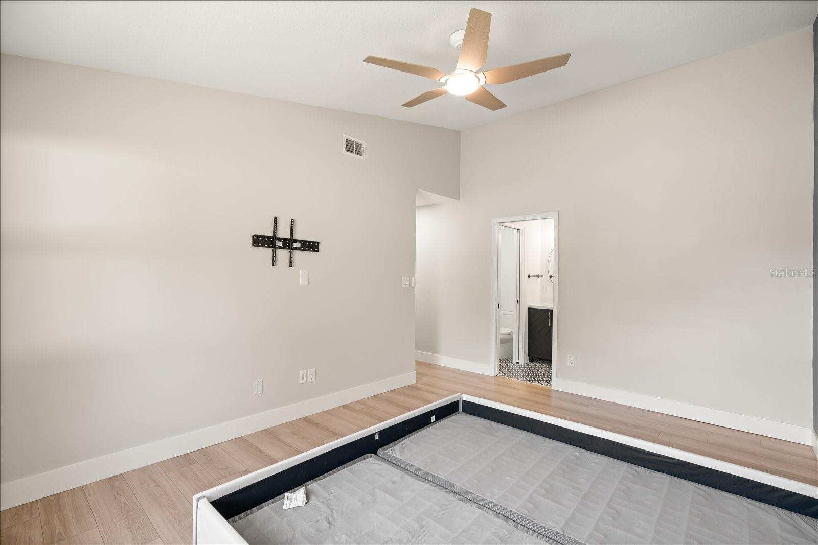 BAY LAKES AT GRANADA SEC 04 - Residential