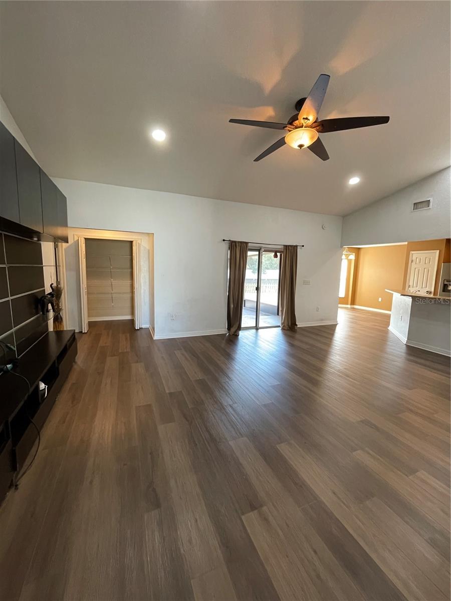 WINCHESTER ESTATES - Residential Lease