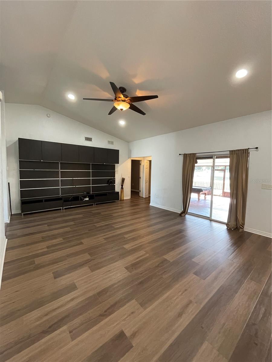 WINCHESTER ESTATES - Residential Lease