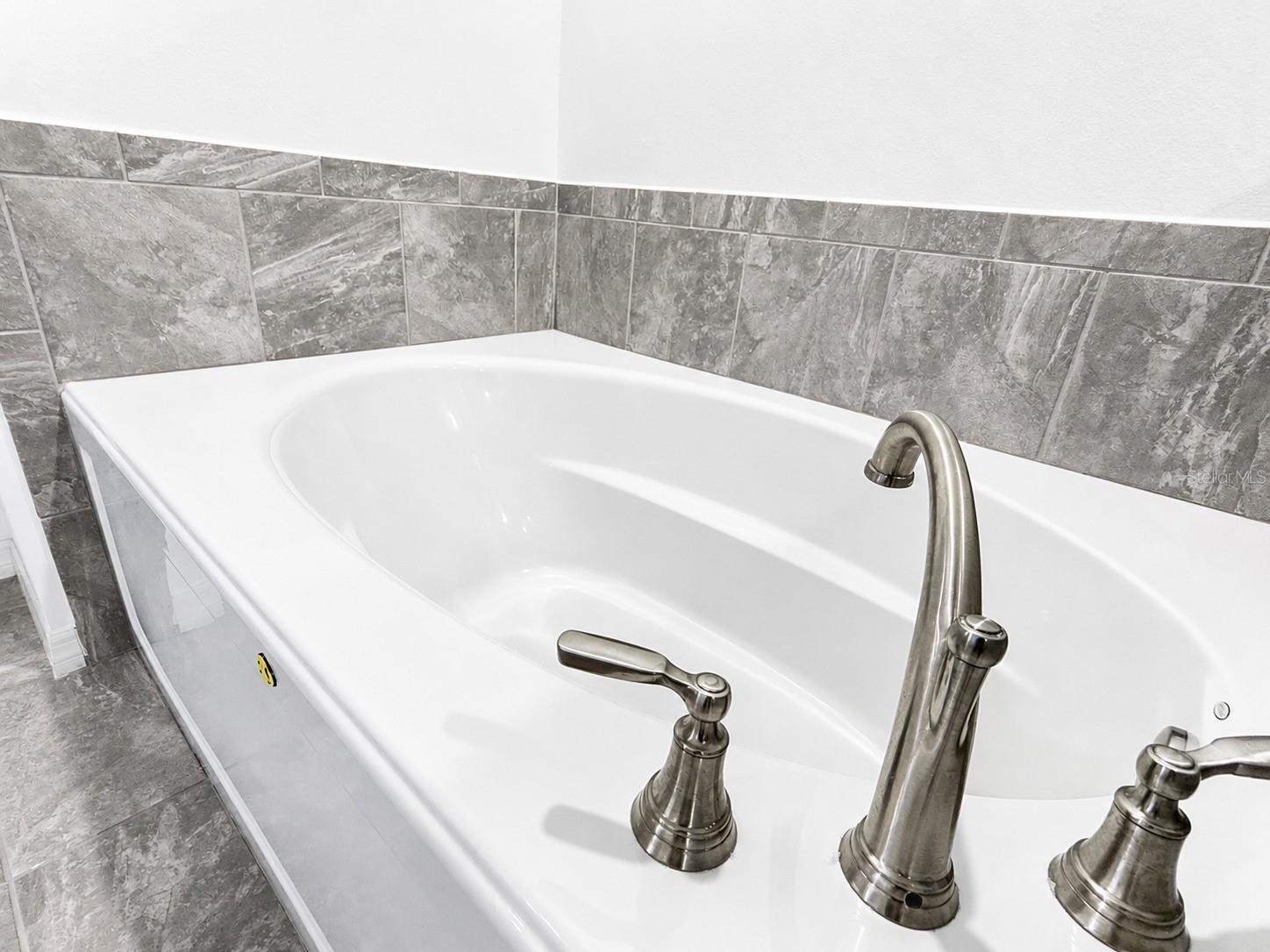 CALESA TOWNSHIP - Residential Lease