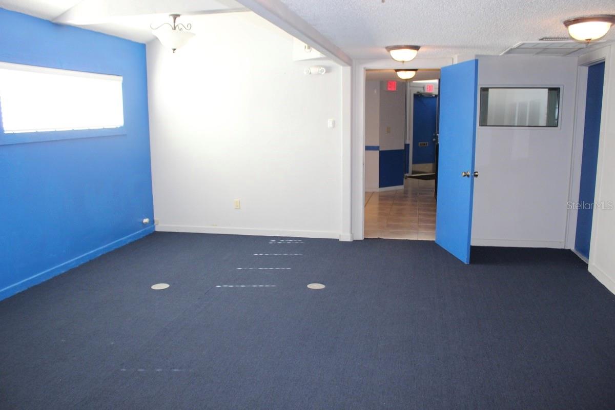 675 DOUGLAS AVE