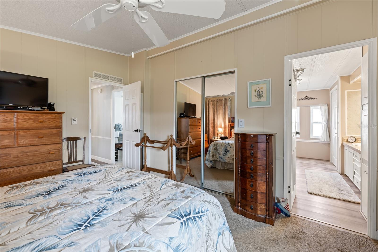 LA CASA MHP CO-OP - Residential