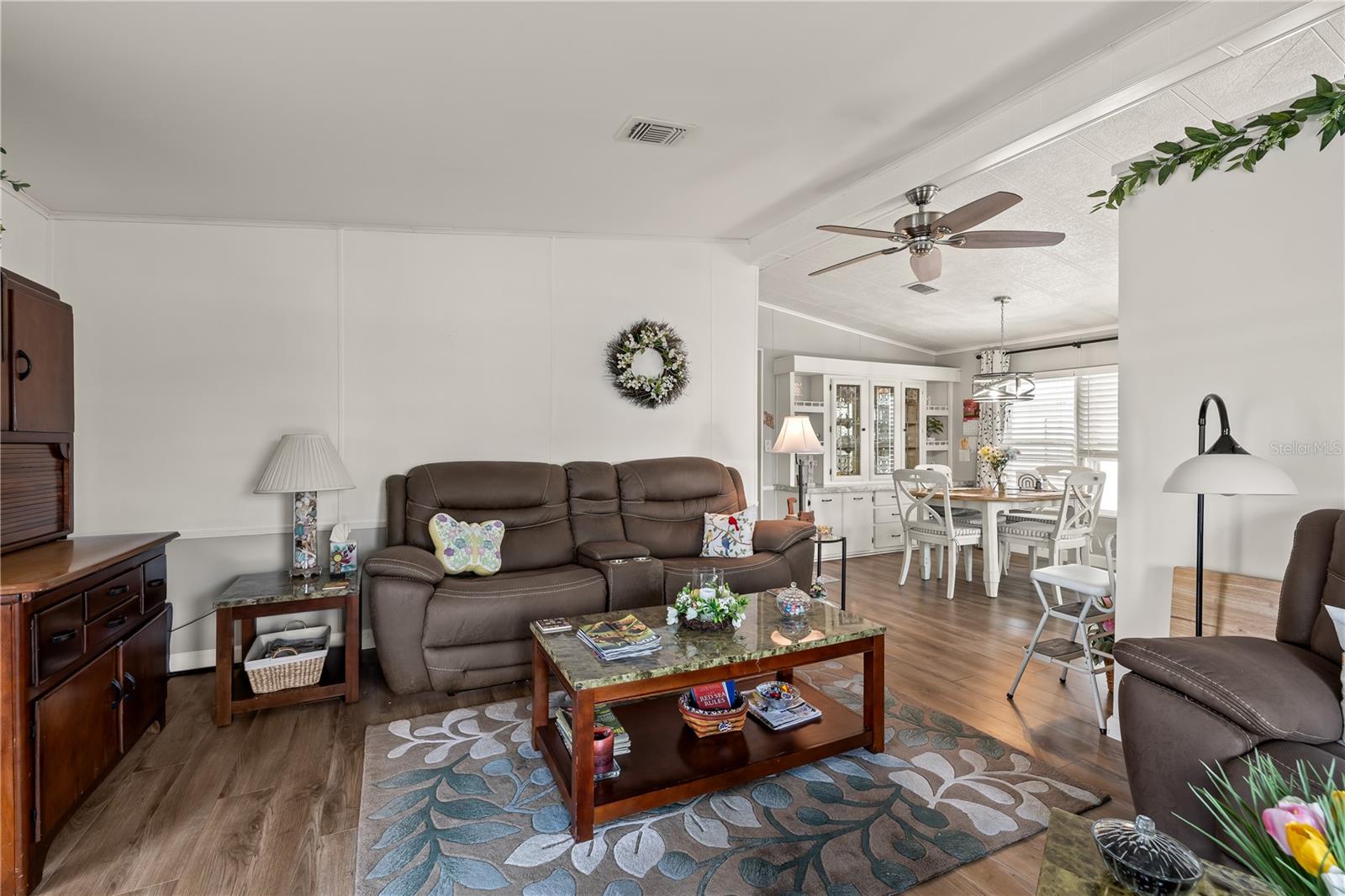 LA CASA MHP CO-OP - Residential