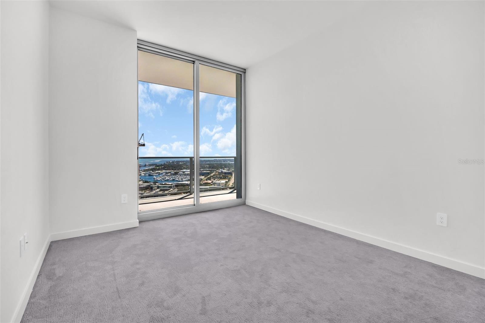 400 CENTRAL - Residential