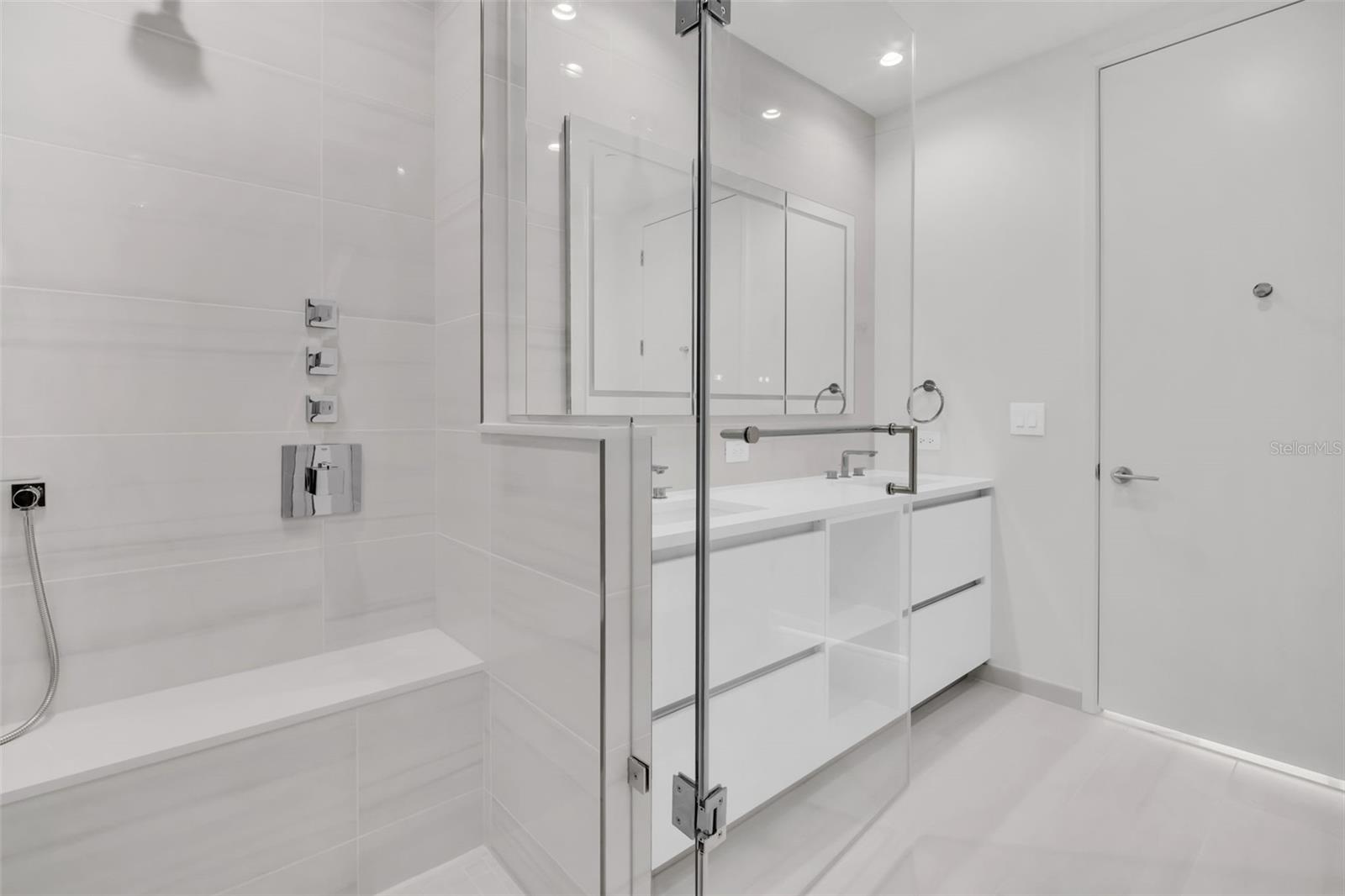 400 CENTRAL - Residential