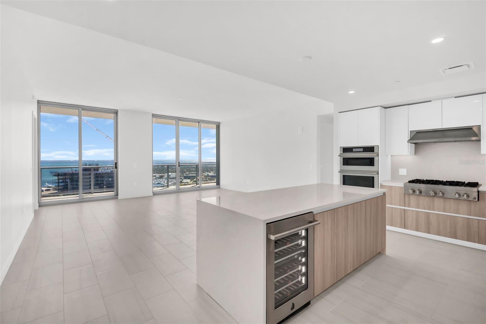 400 CENTRAL - Residential