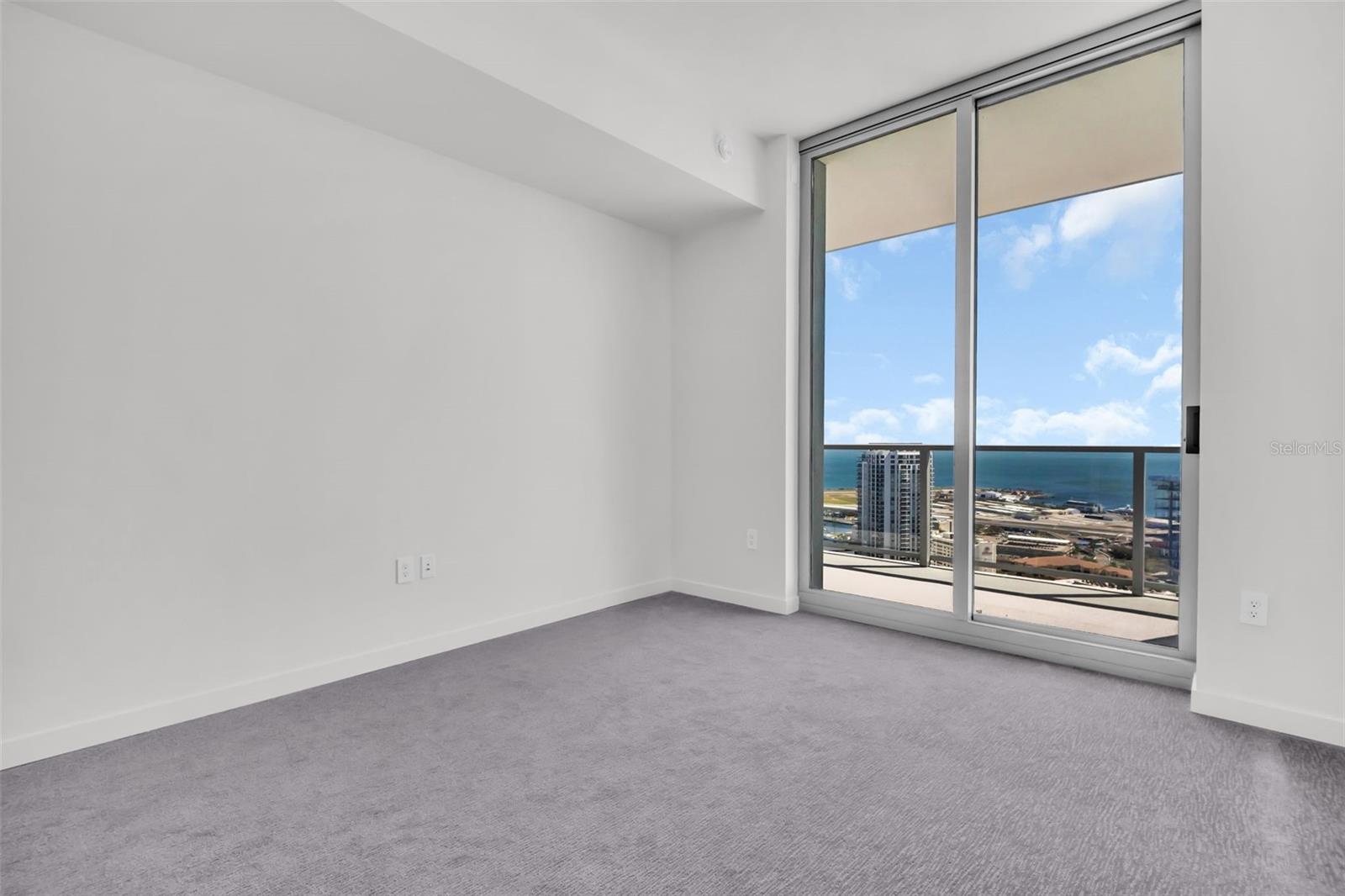 400 CENTRAL - Residential