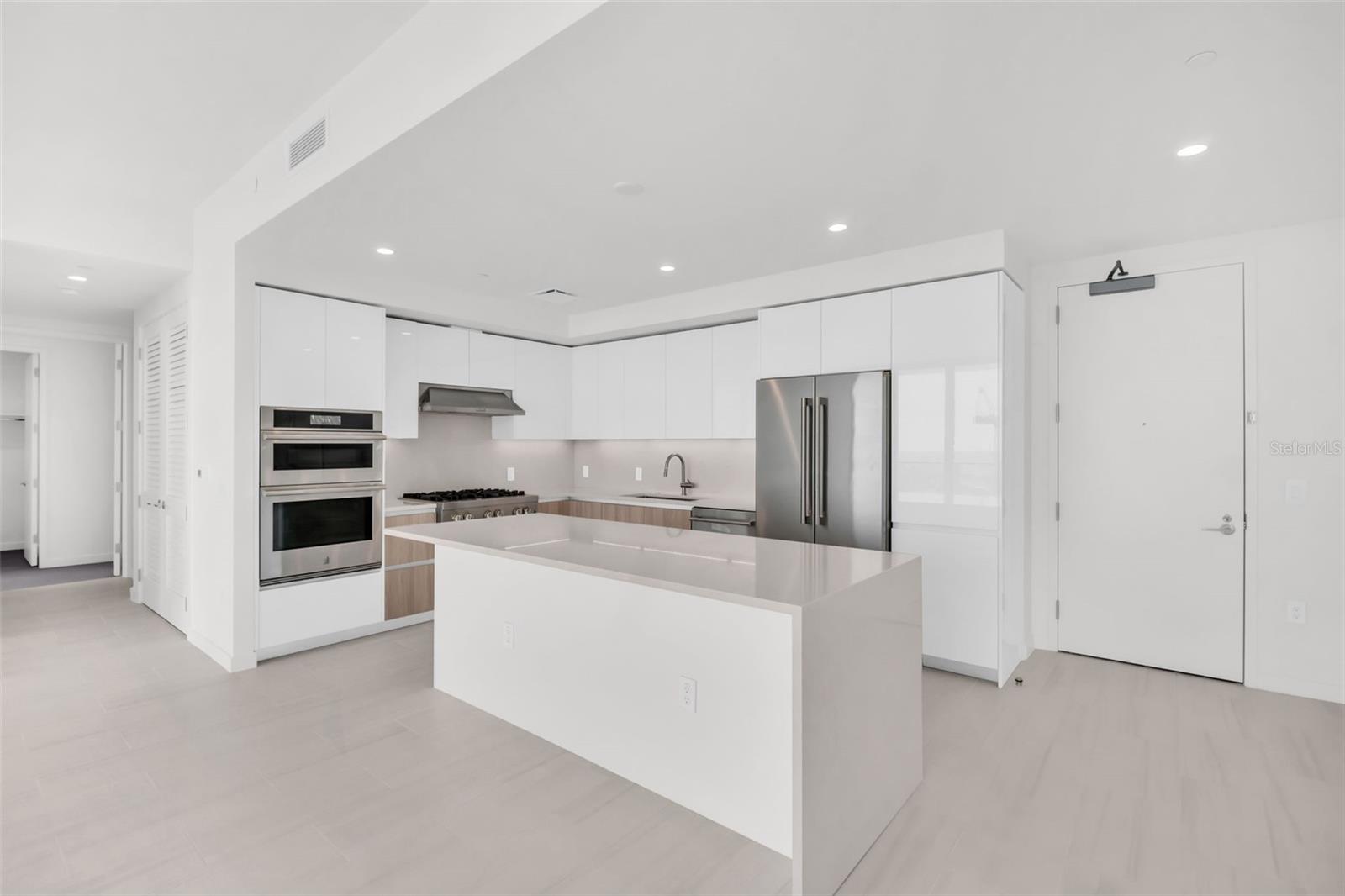 400 CENTRAL - Residential