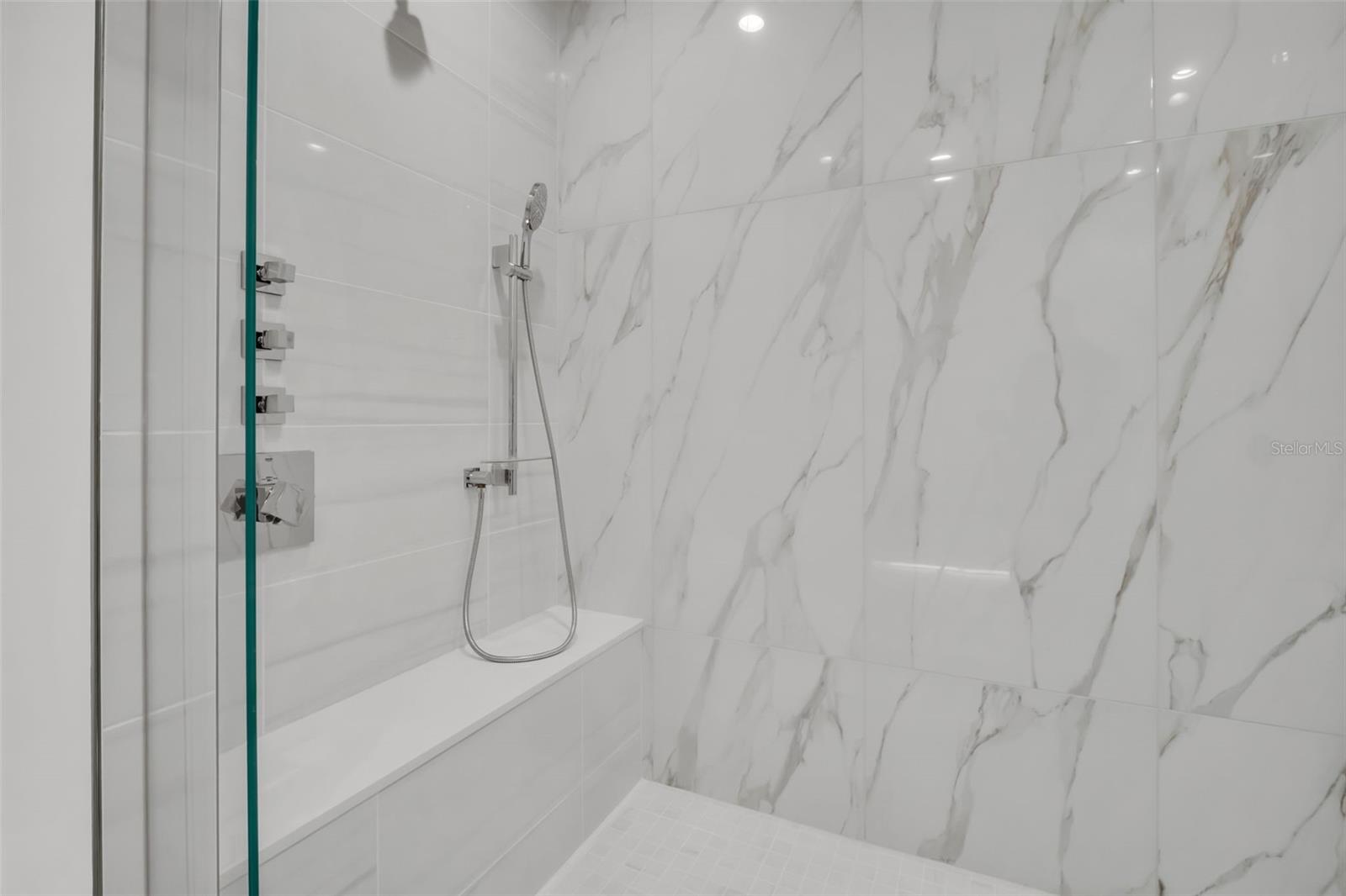 400 CENTRAL - Residential