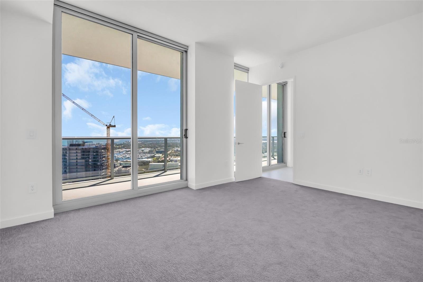 400 CENTRAL - Residential