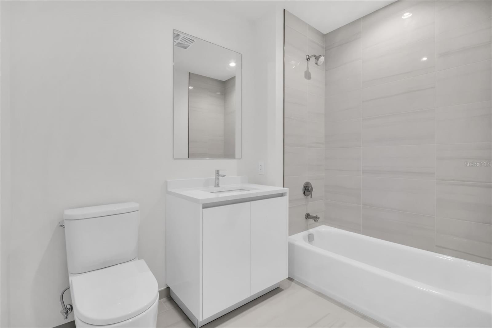 400 CENTRAL - Residential