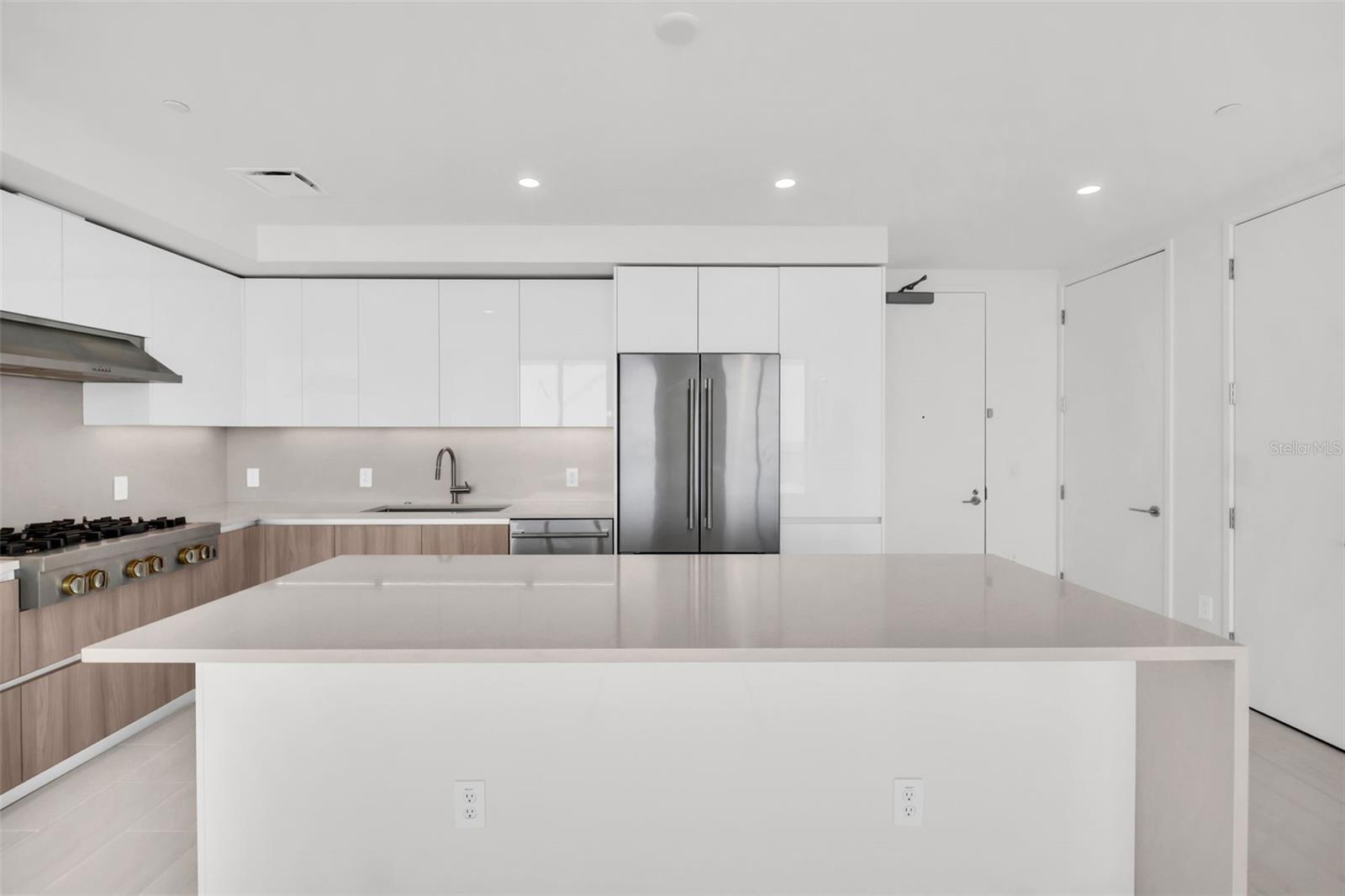 400 CENTRAL - Residential