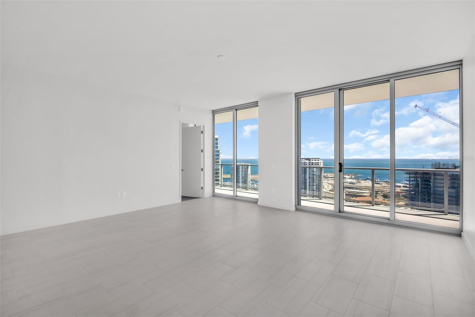 400 CENTRAL - Residential