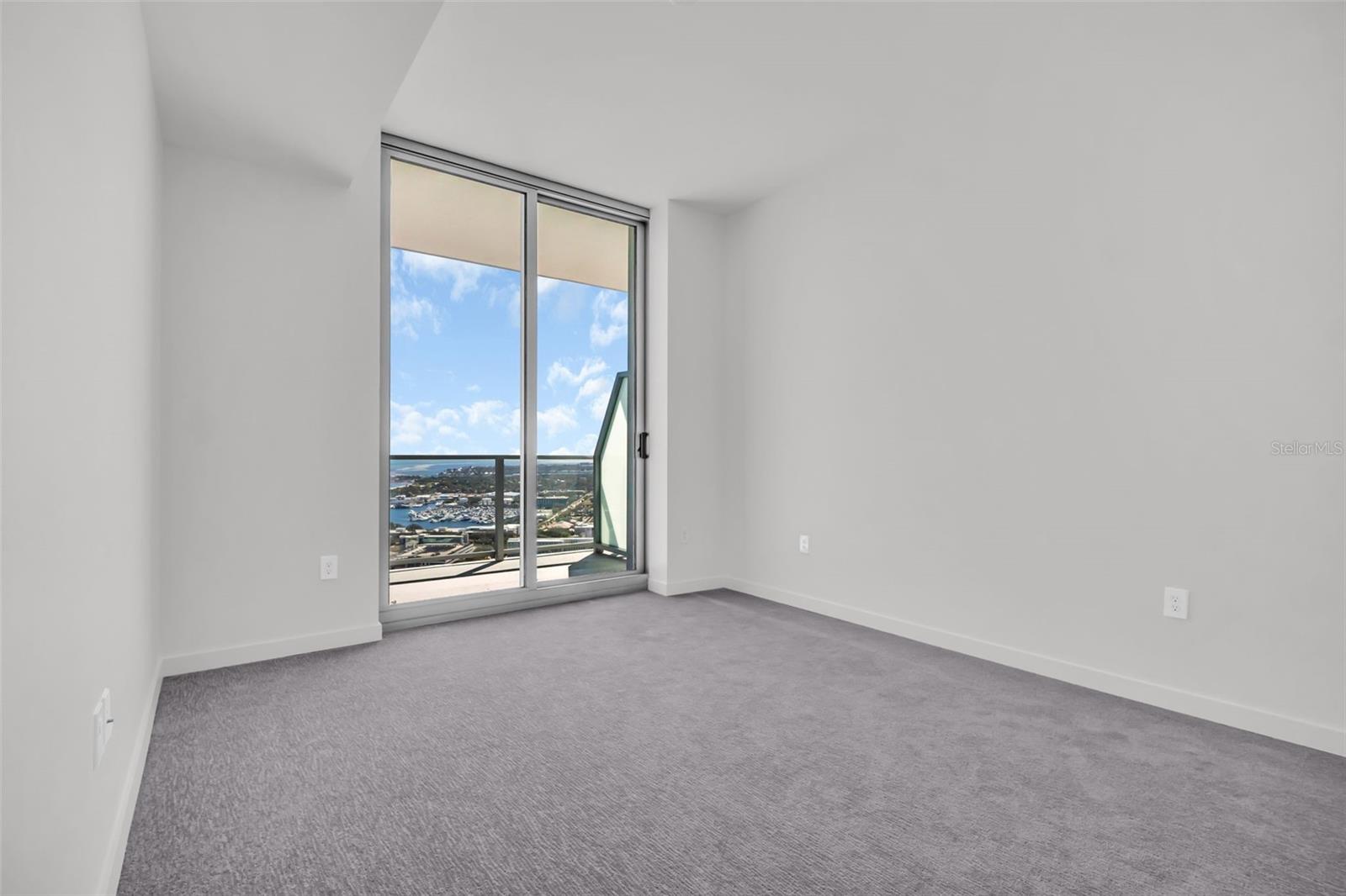 400 CENTRAL - Residential